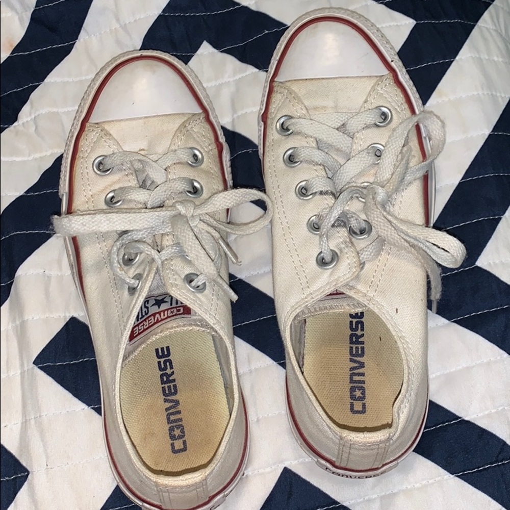 Unisex white low top converse